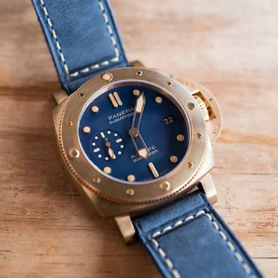 Новинка Panerai Luminor Submersible Bronzo Blu Abisso PAM01074