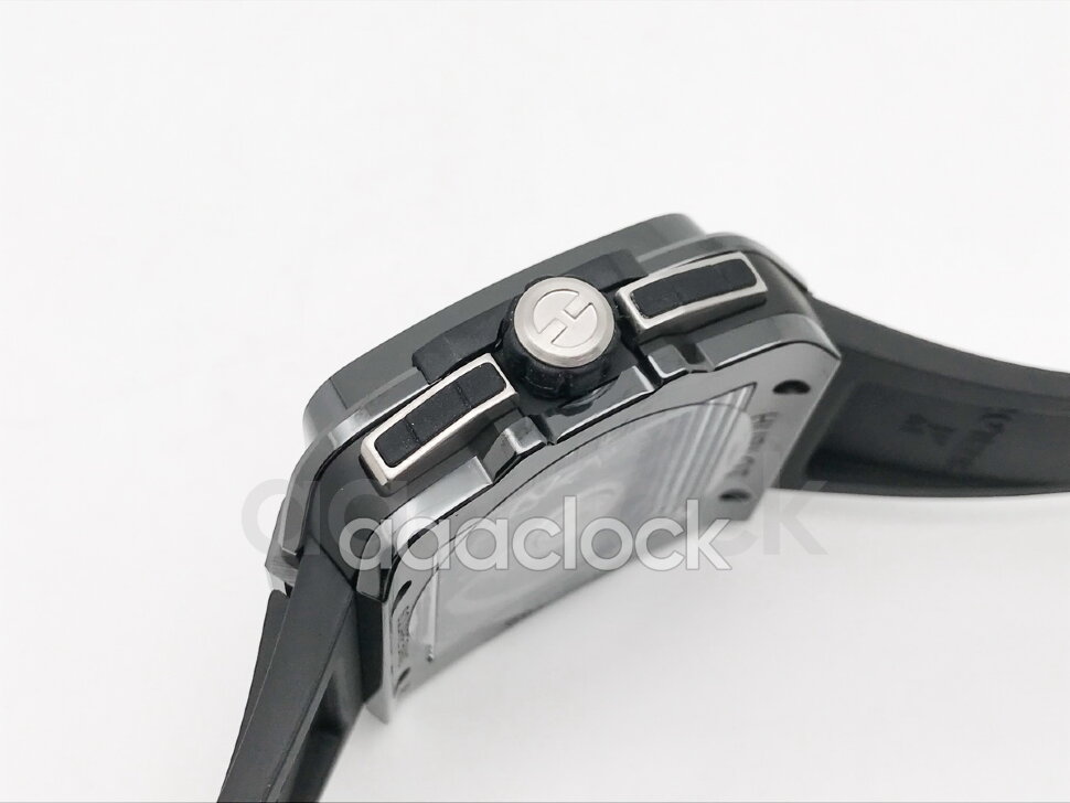 Hublot Square Bang Unico Black Magic 821.CI.0170.RX Арт. HU-1348 Арт. HU-1348