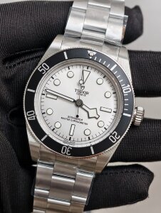 Tudor Black Bay 68 M7943A1A0NU-0002