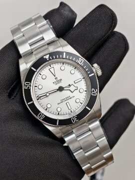 Tudor Black Bay 68 M7943A1A0NU-0002