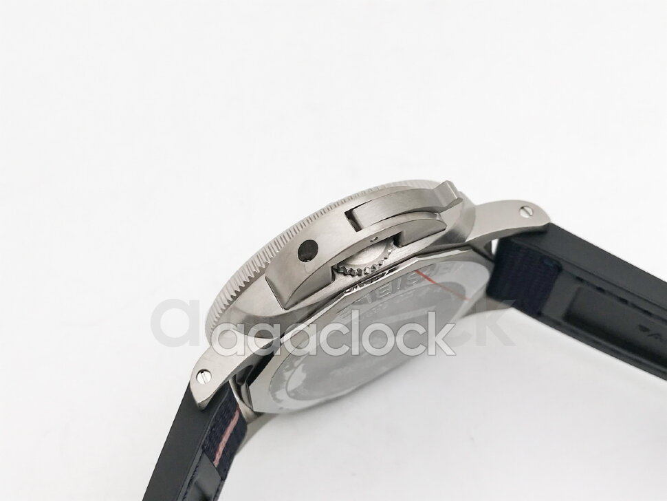 Panerai Luminor Submersible GMT Luna Rossa Titanio PAM01507 Арт. PA-4221 Арт. PA-4221