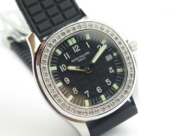 Patek Philippe Ladies Aquanaut 5067A-001
