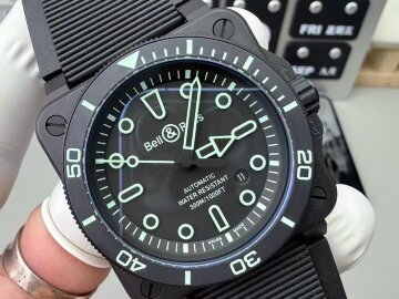 Bell &amp; Ross BR 03 Diver Lum Outline BR03A-D-OL-CE/SRB