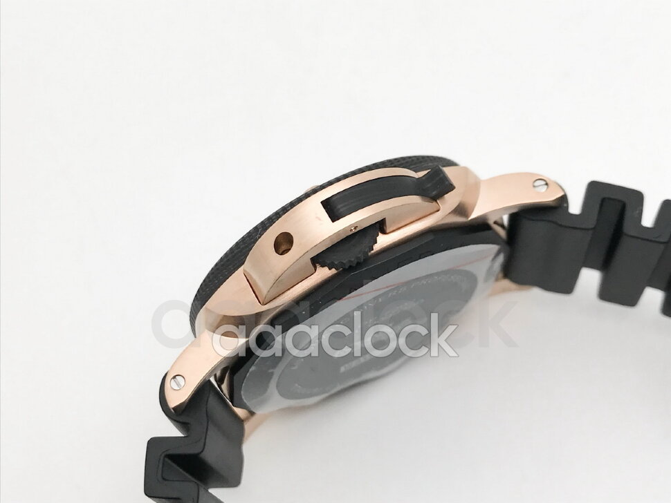 Panerai Submersible QuarantaQuattro OroCarbo PAM01070 Арт. PA-2115 Арт. PA-2115