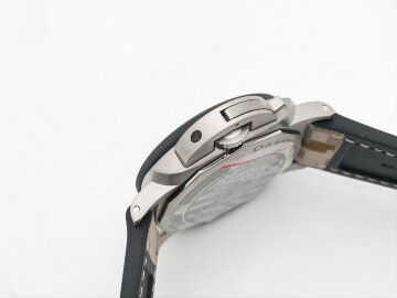 Panerai Submersible Navy SEALs Titanio PAM01669