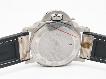 Panerai Submersible Navy SEALs Titanio PAM01669