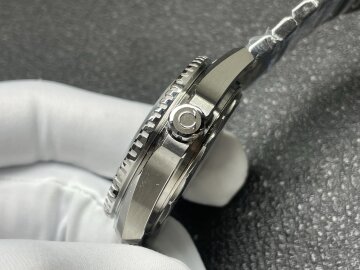 Omega Seamaster Planet Ocean 600m 217.30.42.21.01.001