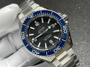 Omega Seamaster Planet Ocean 600m 217.30.42.21.01.002