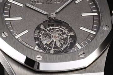 Audemars Piguet Royal Oak Tourbillon 41 mm Extra-Thin 26530TI.OO.1220TI.01