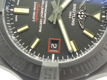 Breitling Avenger Blackbird 44 V17311101B1W1