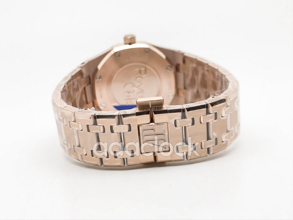 Audemars Piguet Royal Oak Quartz 67651OR.ZZ.D080CA.02 Арт. AP-0302 Арт. AP-0302