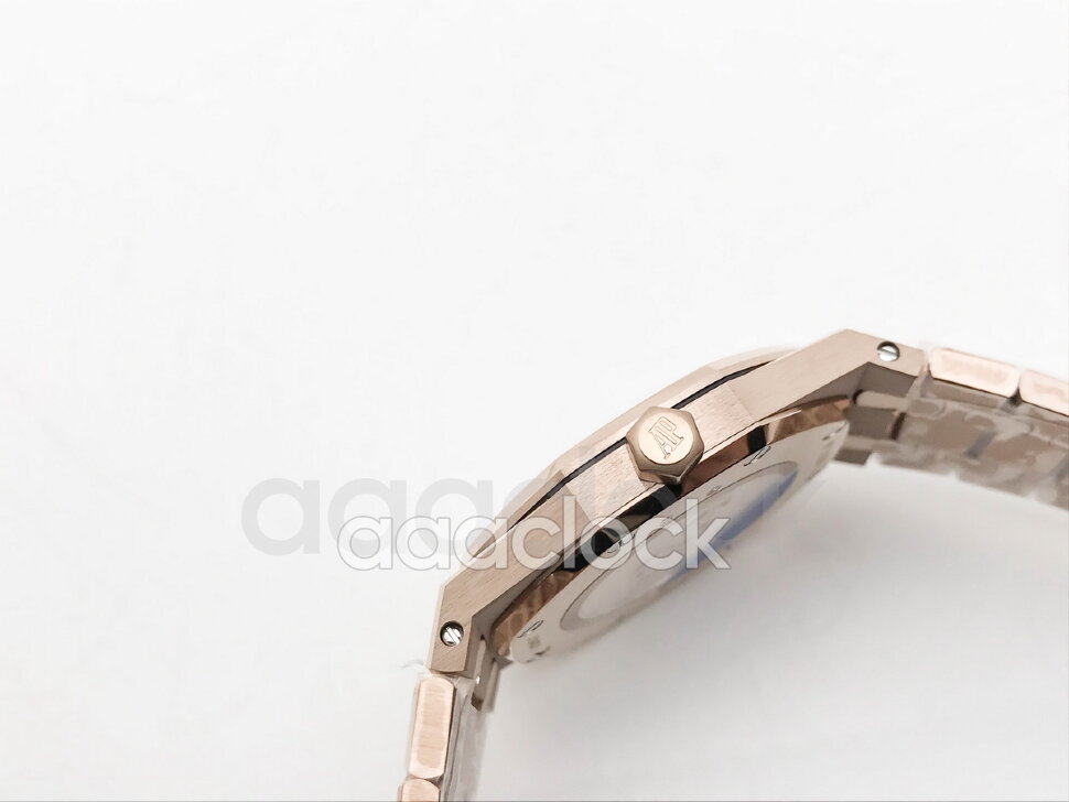 Audemars Piguet Royal Oak Quartz 67651OR.ZZ.D080CA.03 Арт. AP-0303 Арт. AP-0303