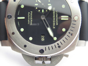 Panerai Submersible PAM00305