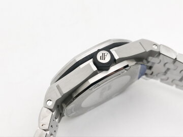 Audemars Piguet Royal Oak Offshore Diver 15703ST.OO.A002CA.02