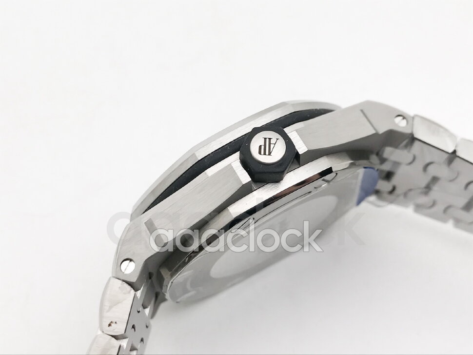 Audemars Piguet Royal Oak Offshore Diver 15703ST.OO.A002CA.02 Арт. AP-0214 Арт. AP-0214
