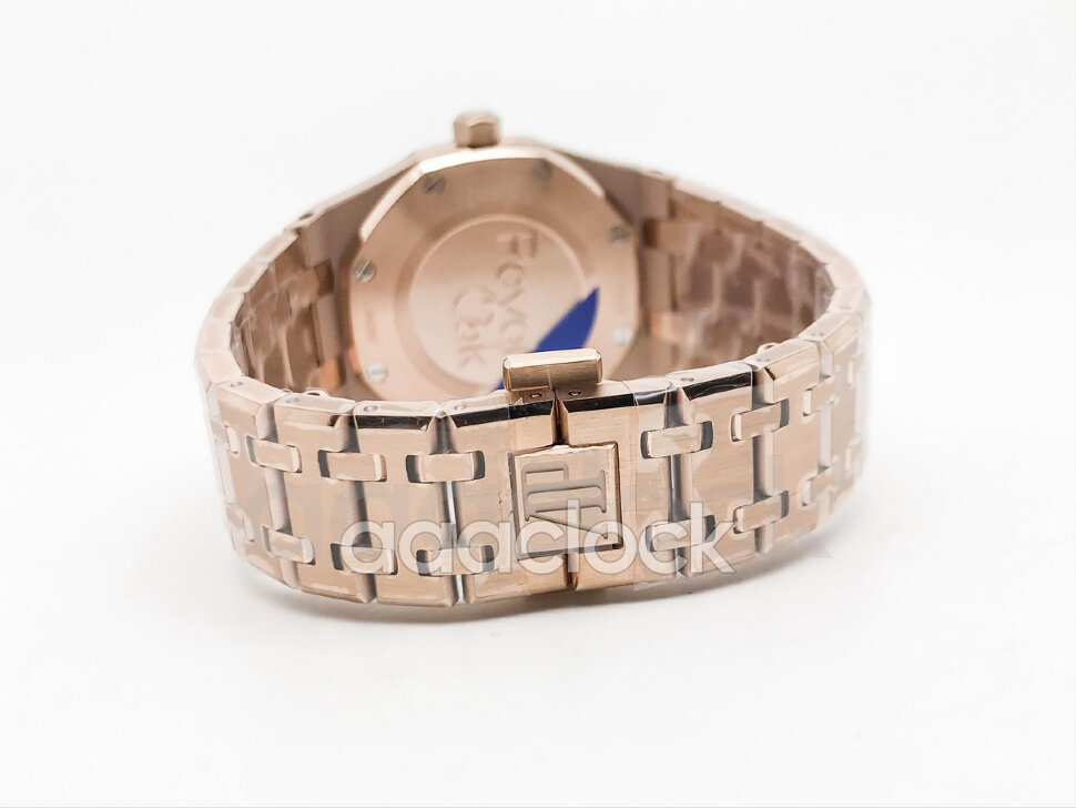 Audemars Piguet Royal Oak Quartz 67651OR.ZZ.D080CA.06 Арт. AP-0306 Арт. AP-0306