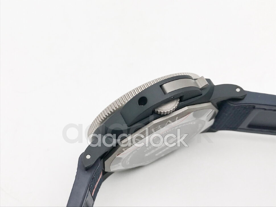 Panerai Submersible QuarantaQuattro Luna Rossa PAM01466 Арт. PA-2112 Арт. PA-2112