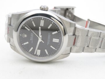Rolex Oyster Perpetual 41 124300-0002