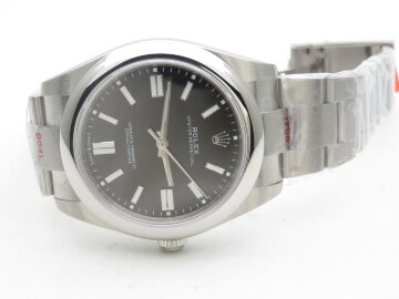Rolex Oyster Perpetual 41 124300-0002