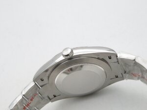 Rolex Oyster Perpetual 41 124300-0002