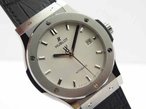 Hublot Classic Fusion 42 542.NX.2611.LR