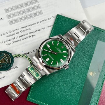 Rolex Oyster Perpetual 41 124300-0005