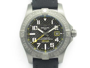 Breitling Avenger BlackBird 44 V173104T.BF89.100W