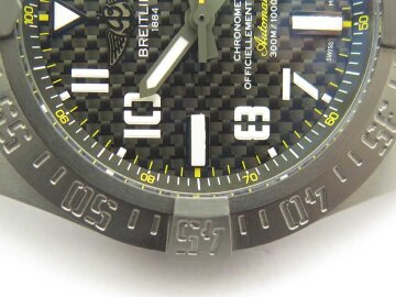 Breitling Avenger BlackBird 44 V173104T.BF89.100W