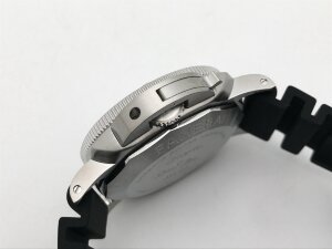 Panerai Submersible QuarantaQuattro Luna Rossa PAM01391