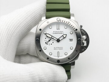 Panerai Submersible QuarantaQuattro Bianco PAM01226