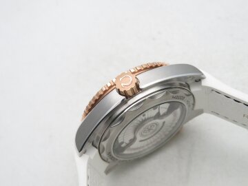 Omega Seamaster Planet Ocean 600M 215.23.40.20.04.001