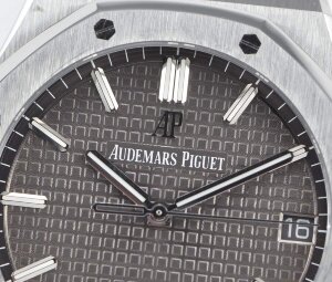 Audemars Piguet Royal Oak 15500ST.OO.1220ST.02