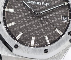 Audemars Piguet Royal Oak 15500ST.OO.1220ST.02