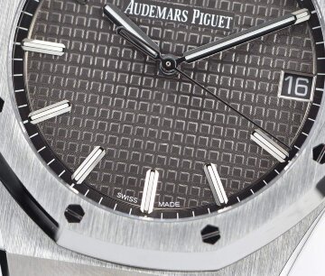 Audemars Piguet Royal Oak 15500ST.OO.1220ST.02