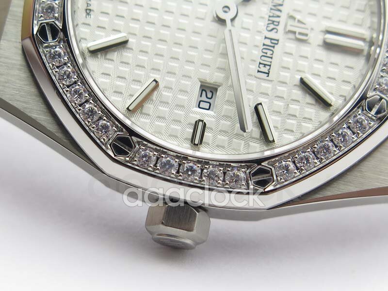 Audemars Piguet Royal Oak Ladies Diamond 67651ST.ZZ.D011CR.02 Арт. AP-0157 Арт. AP-0157