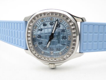 Patek Philippe Ladies Aquanaut Blue 5072G-001