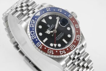 Rolex GMT Master II 126710BLRO-0001 "Pepsi"
