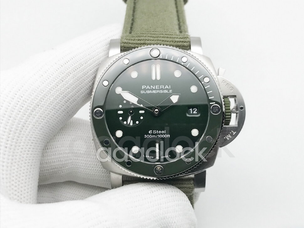 Panerai Submersible QuarantaQuattro ESteel Verde Smeraldo PAM01287 Арт. PA-2110 Арт. PA-2110