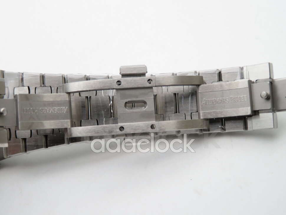 Audemars Piguet Royal Oak Automatic 15400ST.OO.1220ST.02 Арт. AP-0074 Арт. AP-0074