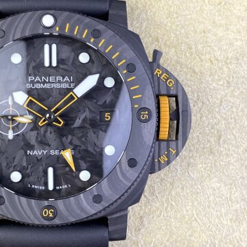 Panerai Luminor Submersible GMT Carbotech Navy SEALs PAM01324
