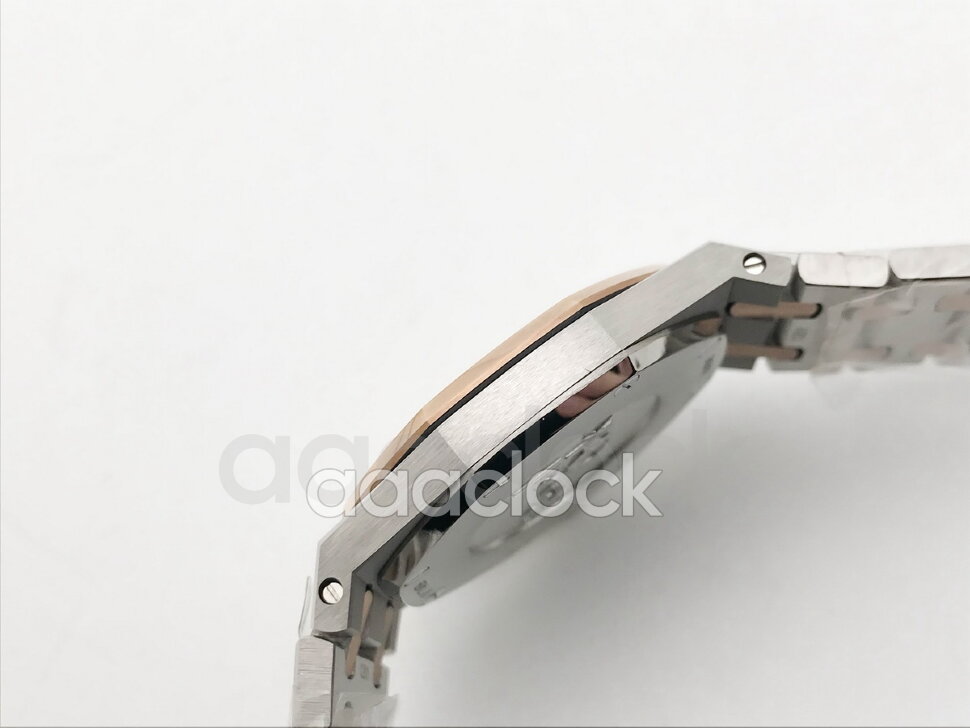 Audemars Piguet Royal Oak Quartz 67651ST.ZZ.D002CR.02 Арт. AP-0310 Арт. AP-0310