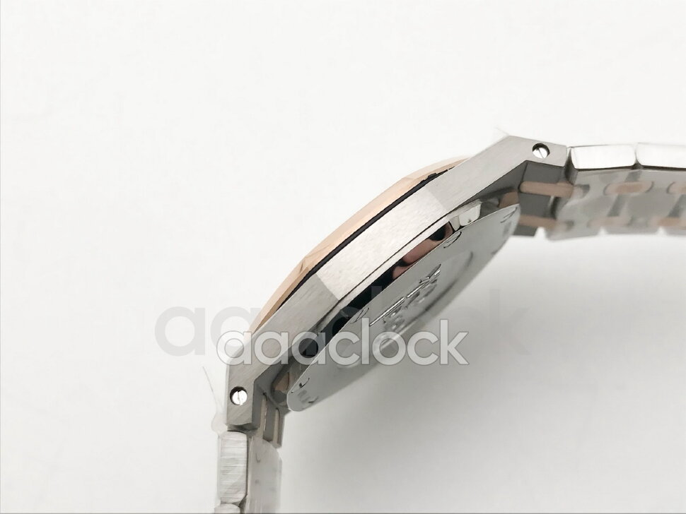 Audemars Piguet Royal Oak Quartz 67651ST.ZZ.D002CR.03 Арт. AP-0311 Арт. AP-0311
