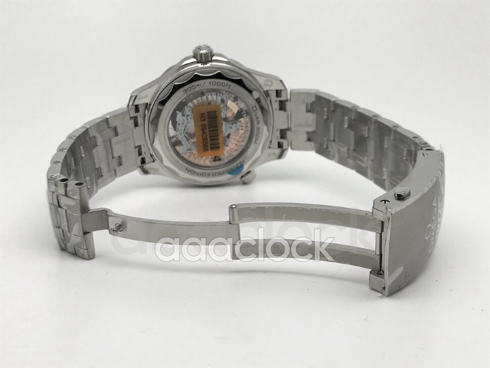 Omega Seamaster Diver 300M Aston Martin Neiman Marcus 210.93.42.20.99.001 Арт. OM-1813 Арт. OM-1813