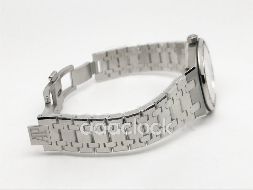 Audemars Piguet Royal Oak Quartz 67651ST.ZZ.1261ST.01 Арт. AP-0309 Арт. AP-0309