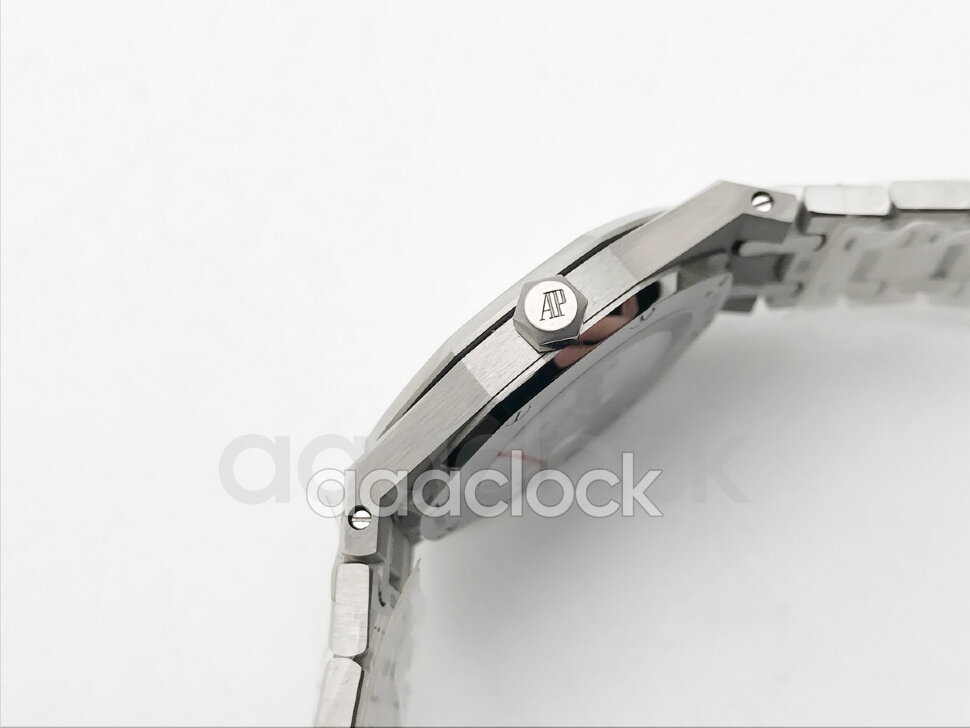 Audemars Piguet Royal Oak Quartz 67651ST.ZZ.1261ST.01 Арт. AP-0309 Арт. AP-0309