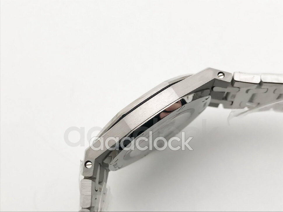 Audemars Piguet Royal Oak Quartz 67651IP.ZZ.1261IP.02 Арт. AP-0296 Арт. AP-0296